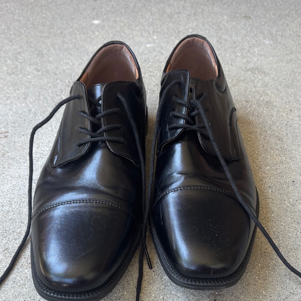 Kenneth Cole Black Leather Oxfords